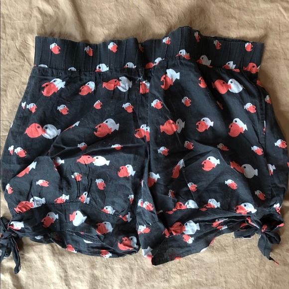 Sweet Fish Beach Shorts - Picture 2 of 5